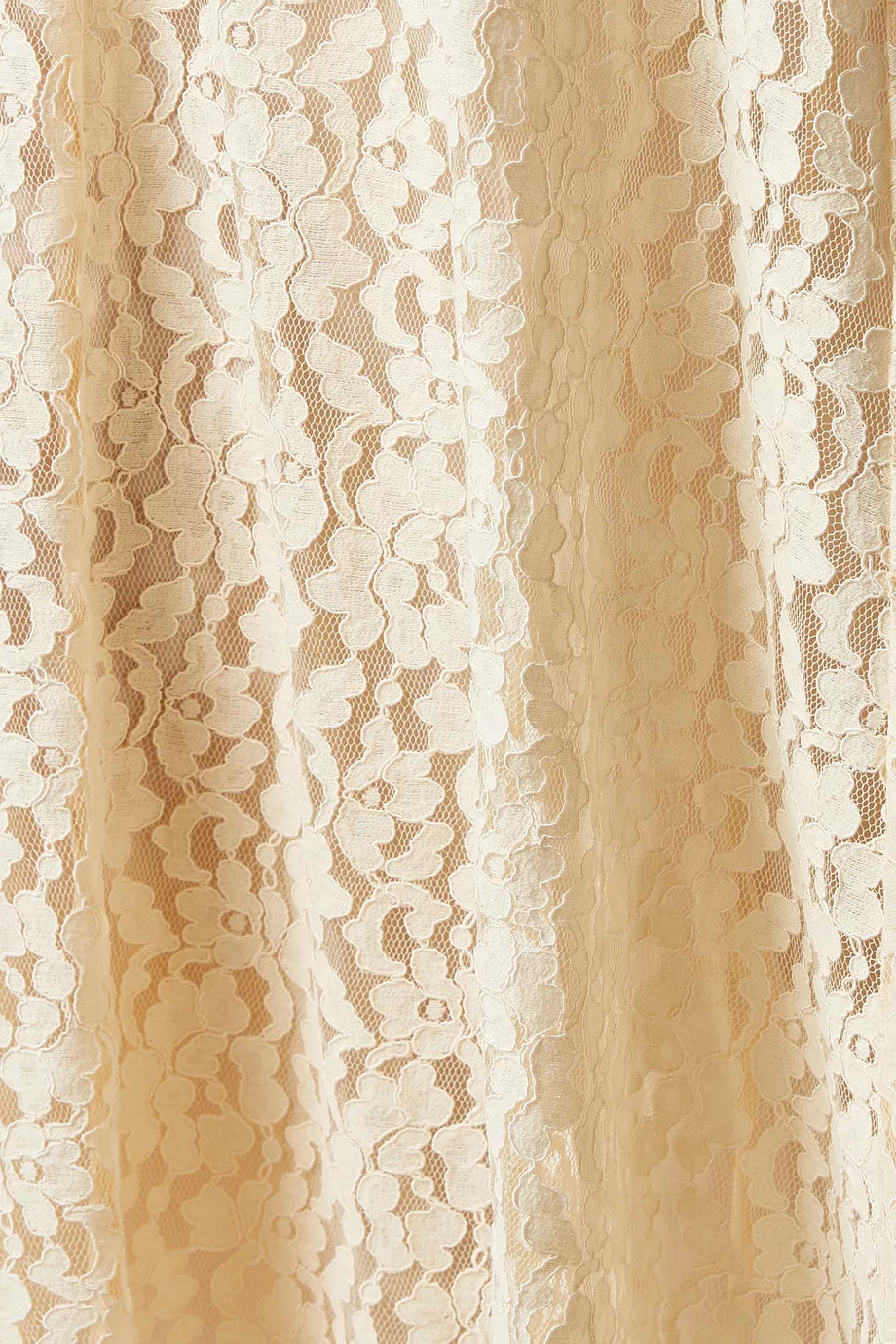 Designed for effortless elegance, the Katarina Maxi Dress in Lace by DÔEN combines delicate fabric with a flattering silhouette. Its fitted waist enhances your shape while the flowing A-line skirt adds graceful movement. Perfect for romantic dates or casual brunches, this dress offers a complete look that pairs beautifully with minimal accessories, making it an essential piece for refined, versatile style.