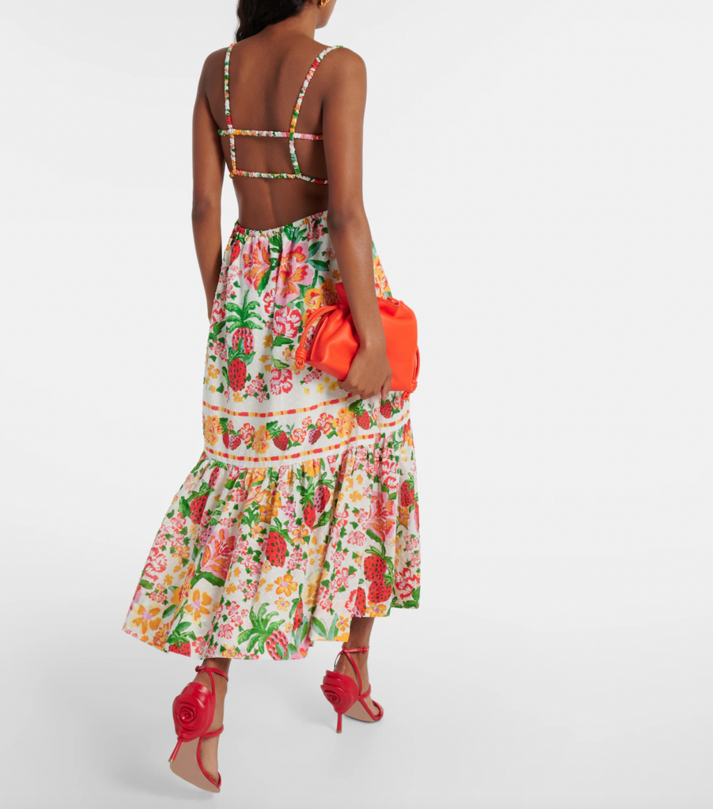 The Floral Sketch cotton midi dress from Farm Rio offers a refined blend of artistry and comfort. Crafted from breathable cotton, this dress features a delicate floral sketch print that enhances its sophisticated silhouette. Its midi length provides versatile styling options, making it ideal for both casual and semi-formal occasions. The natural fabric ensures comfort throughout the day while maintaining a polished look. 
